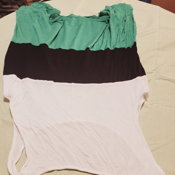 Eric & Lani Tri Color Flare Tank Top - Picture 5 of 6